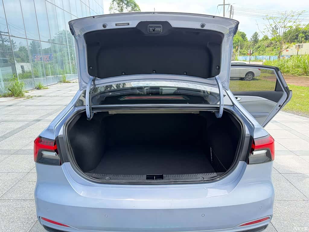 Rising Auto ER6, 2020 22