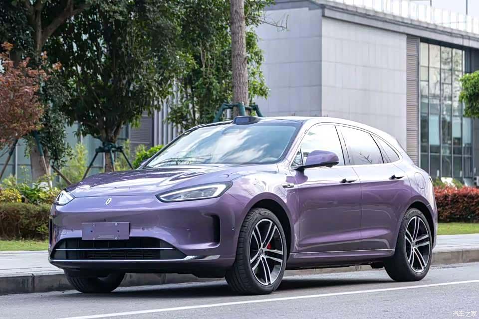 AITO M5, 2025 1
