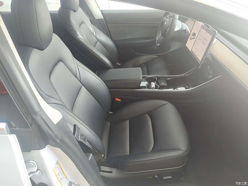 Tesla Model 3, 2020 25