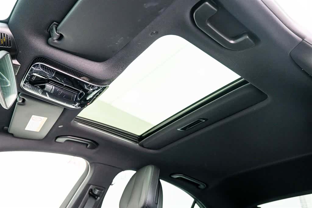 Mercedes-Benz C-Class, 2023 20