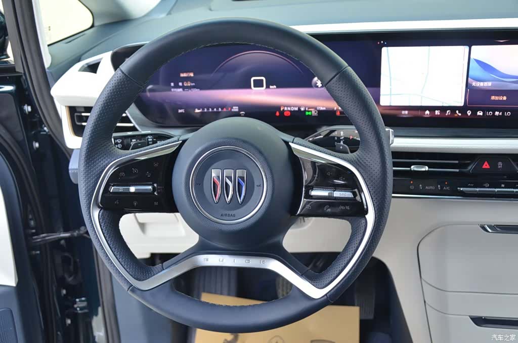 Buick Century, 2023 9