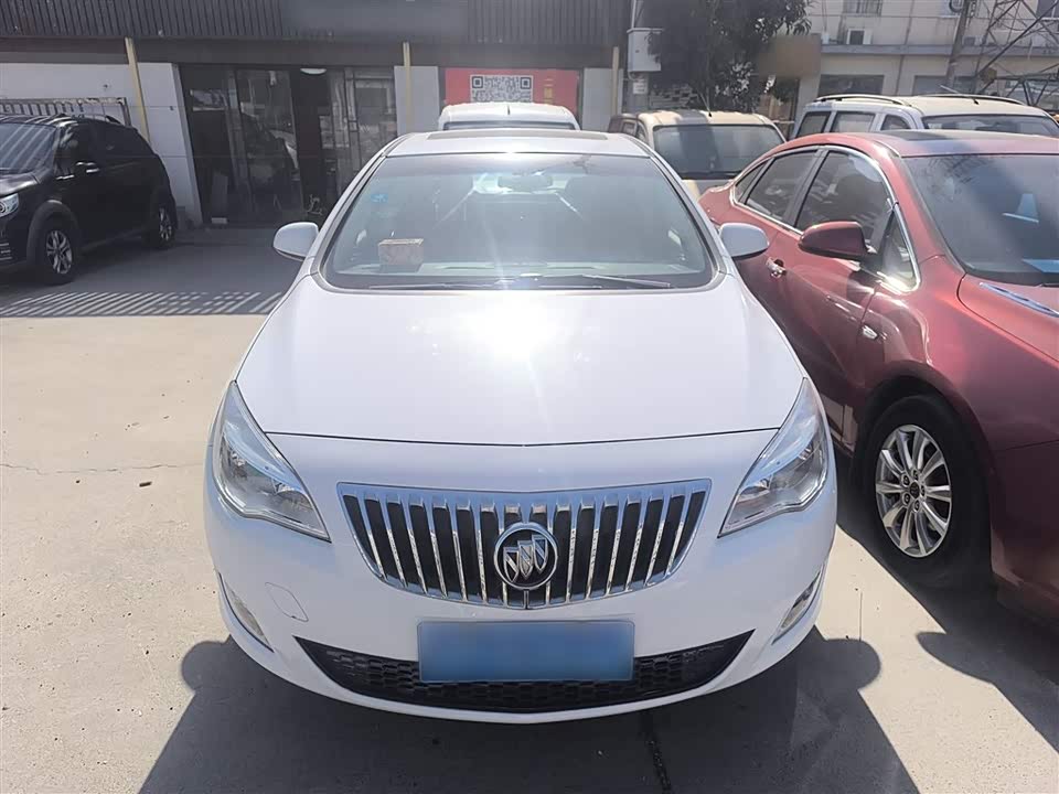 Buick Yinglang