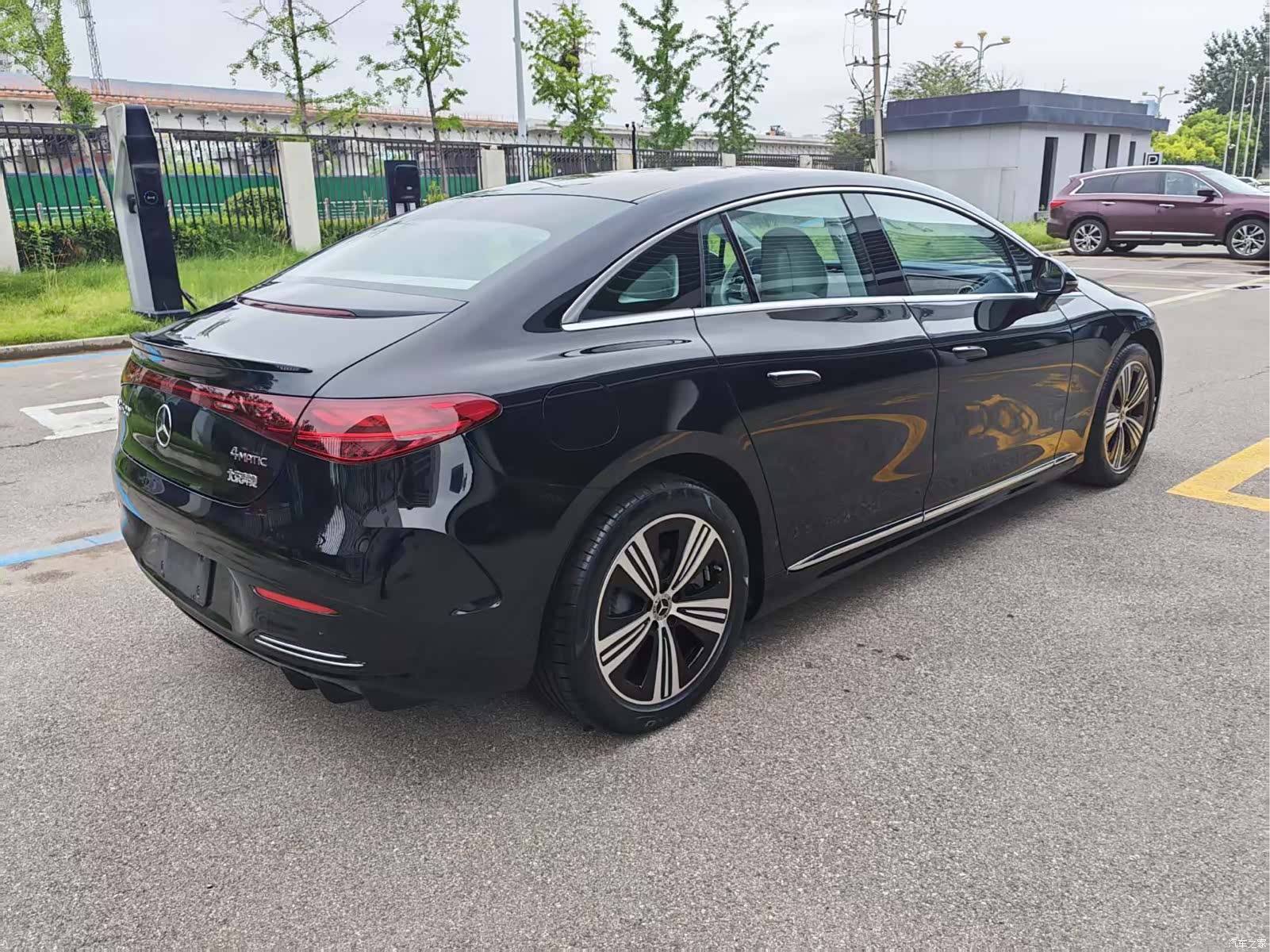 Mercedes-Benz EQE, 2025 7