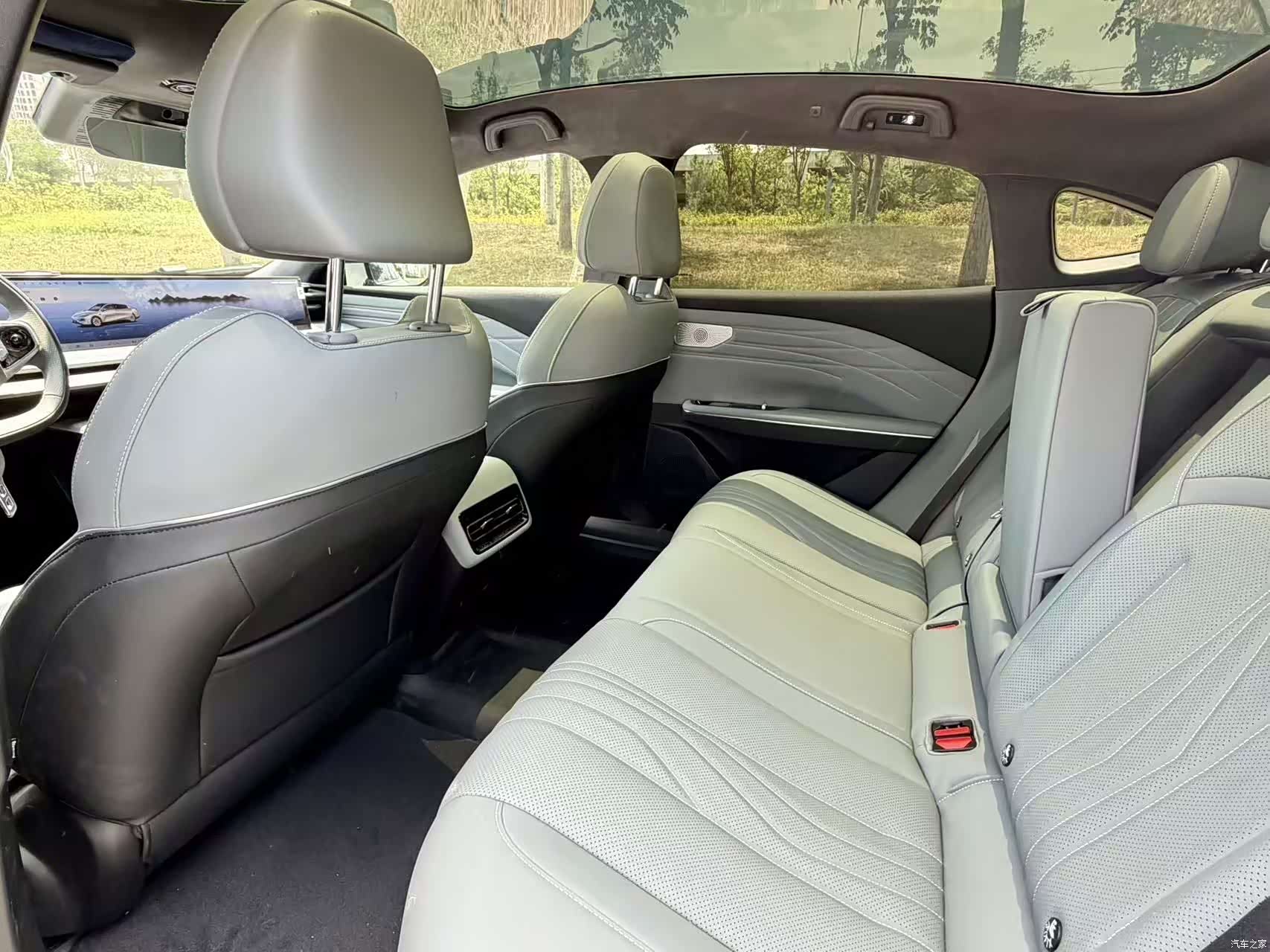 Geely E8, 2024 все фото