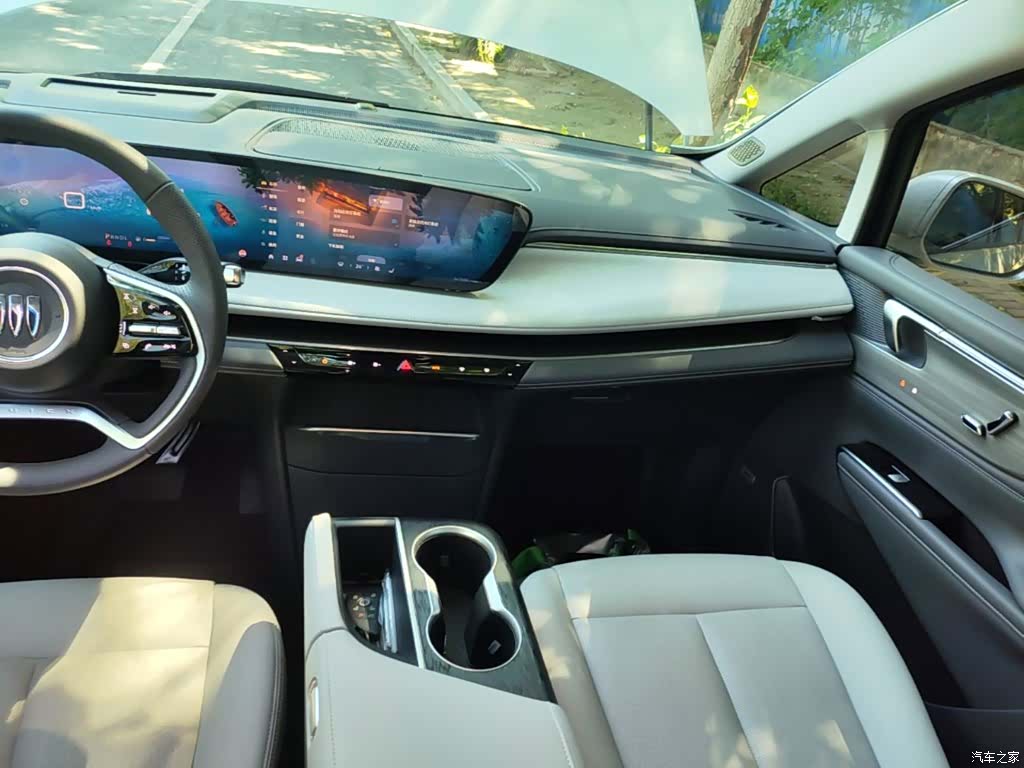 Buick GL8, 2025 13