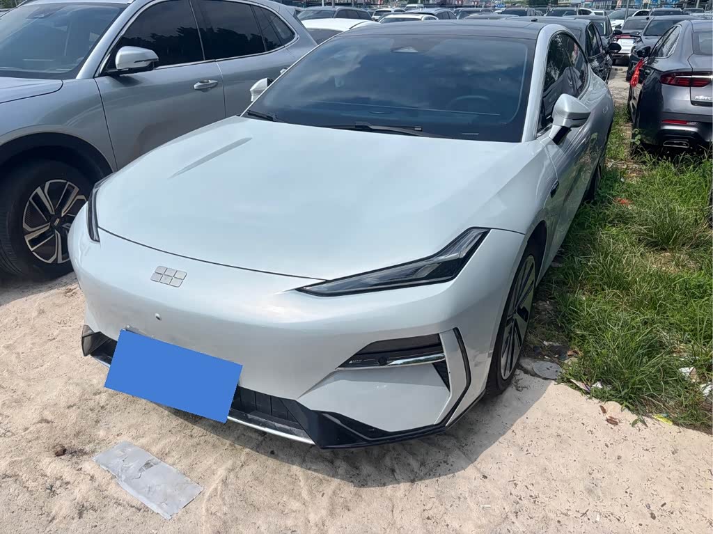 Geely Galaxy E8