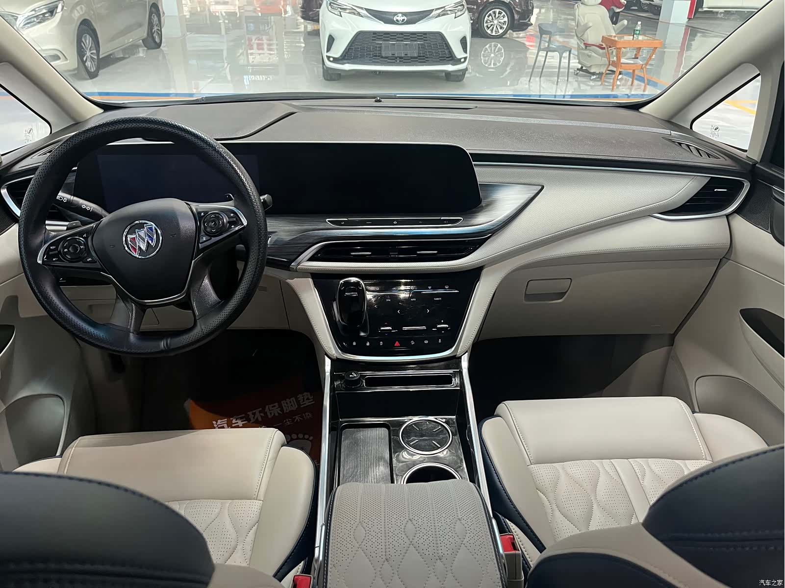 Buick GL8, 2022 4
