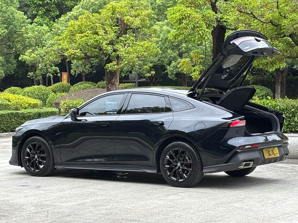Changan UNI-V Changan UNI-V