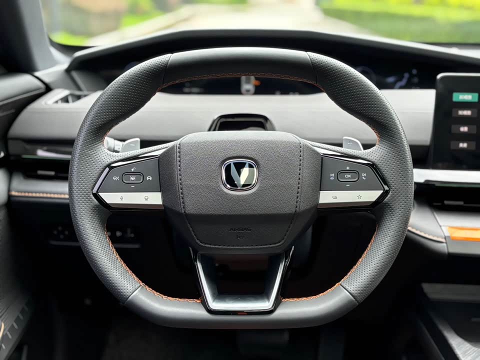 Changan UNI-V Changan UNI-V
