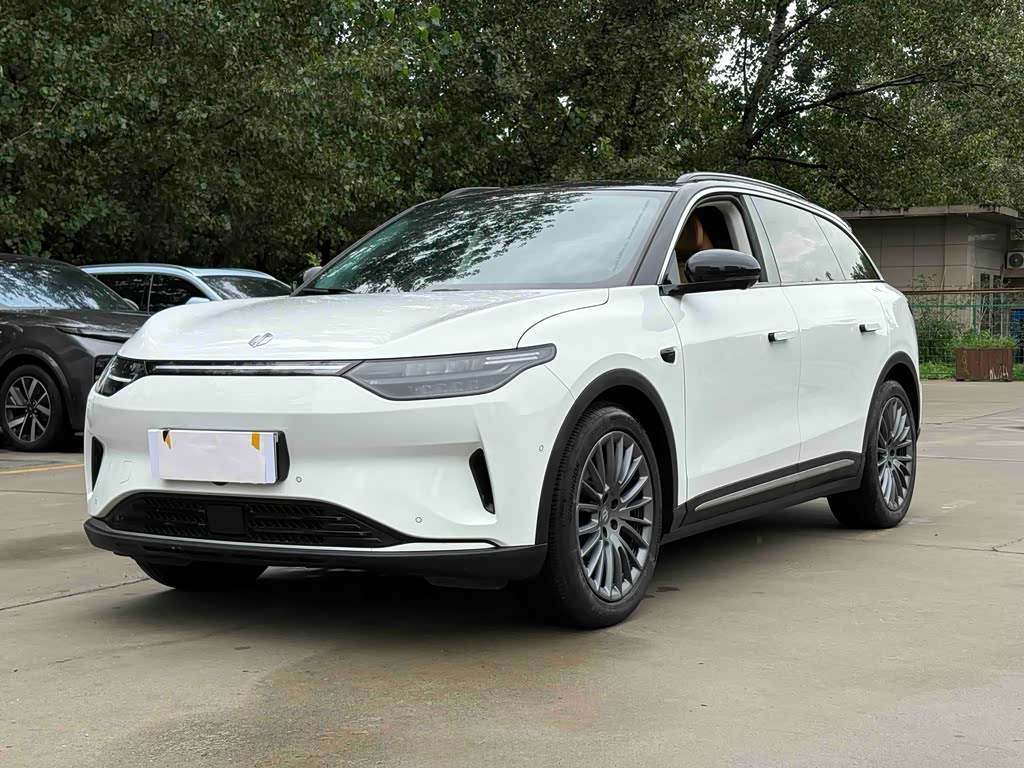 Leapmotor C11