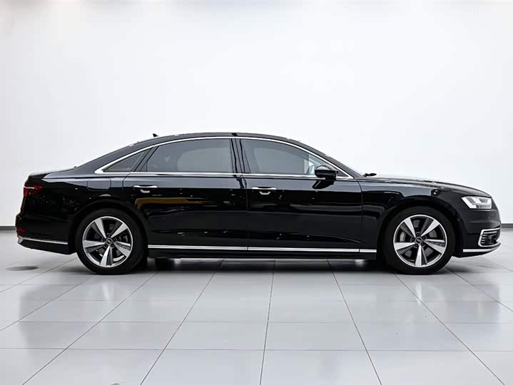 Audi A8 xin neng yuan 2022 A8 L 60 TFSIe quattro dian cang ban