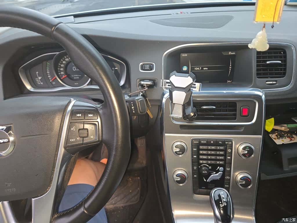 Volvo S60, 2019 10