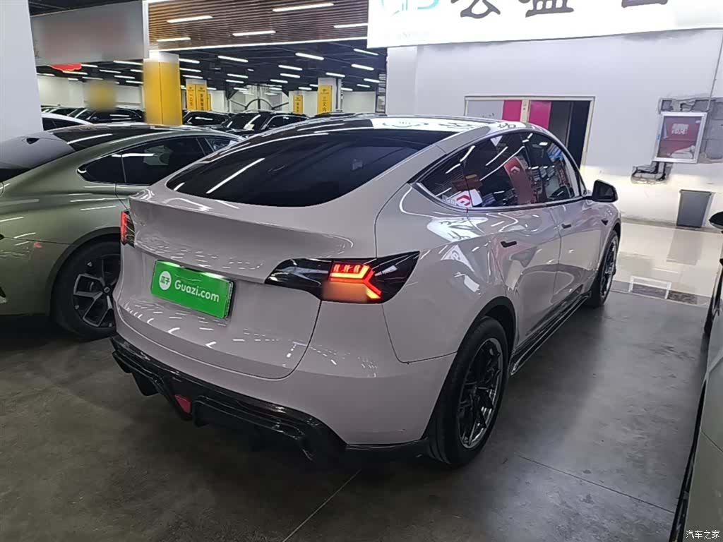 Tesla Model Y, 2022 6