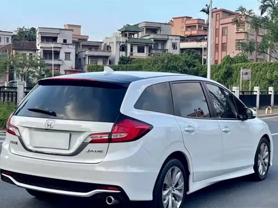 Honda Jade