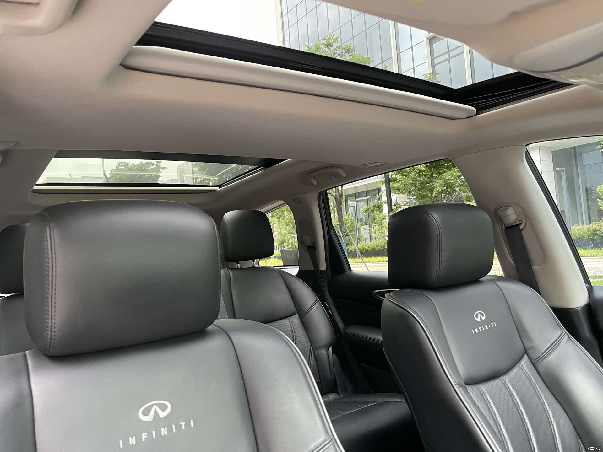 Infiniti JX35, 2014 18