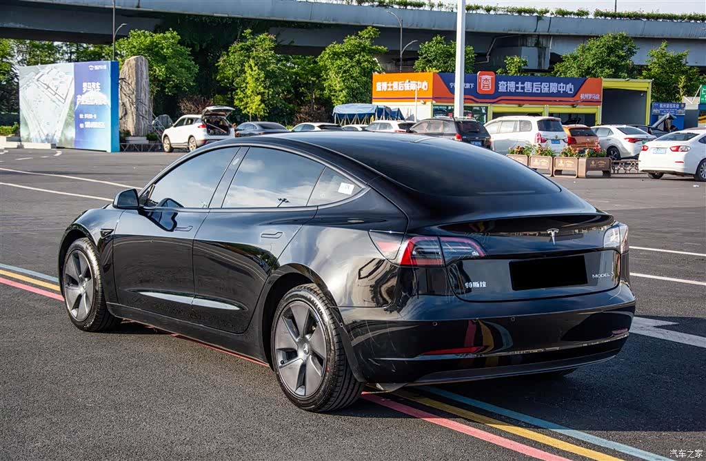 Tesla Model 3, 2023 6