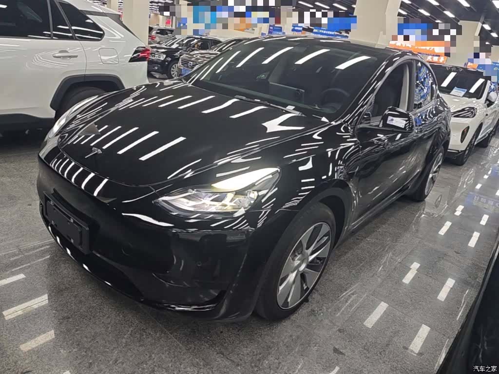 Tesla Model Y, 2022 1