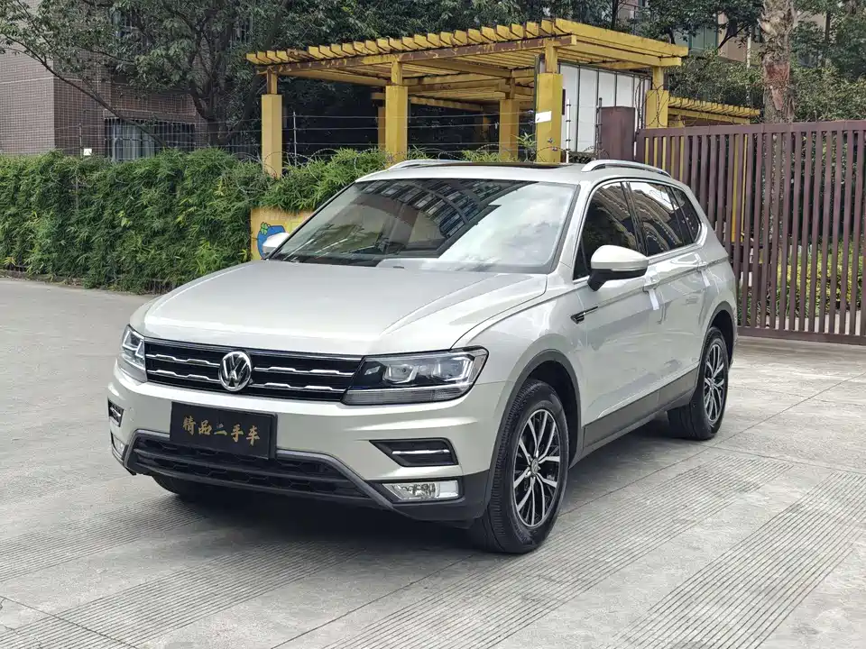 Volkswagen Tiguan L