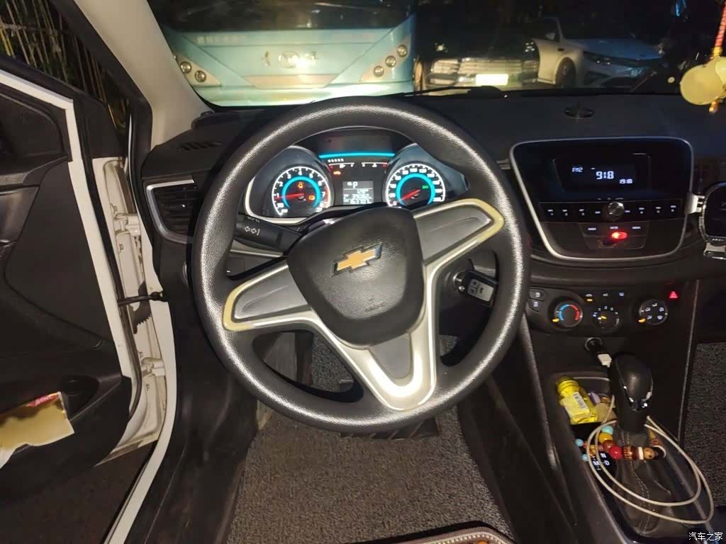Chevrolet 320, 2018 3
