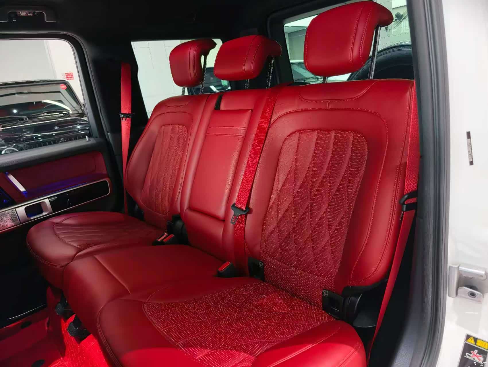 Mercedes-Benz G-Class, 2024 7