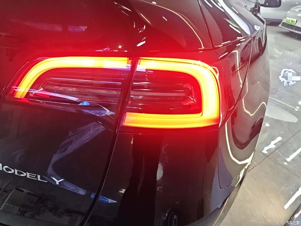 Tesla Model Y, 2022 8