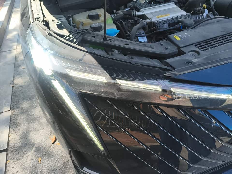 Trumpchi Shadow cool