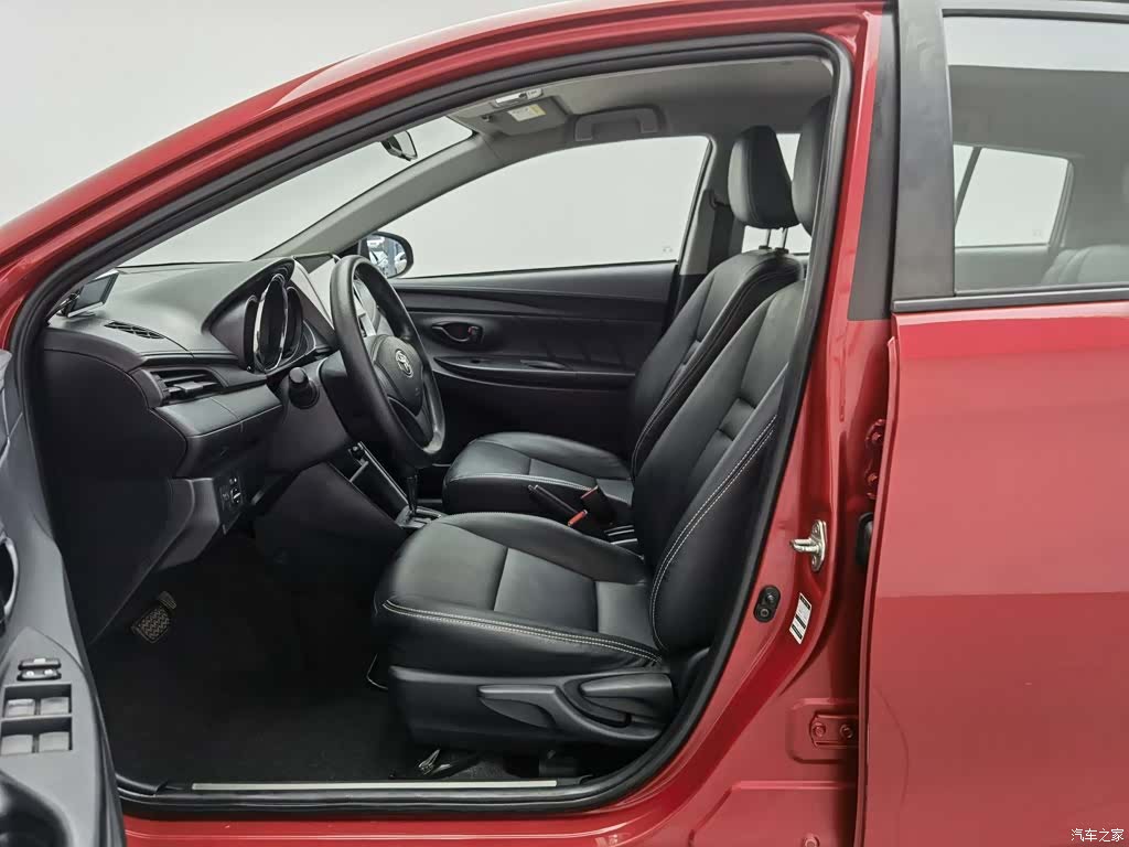 Toyota YARiS L, 2019 10