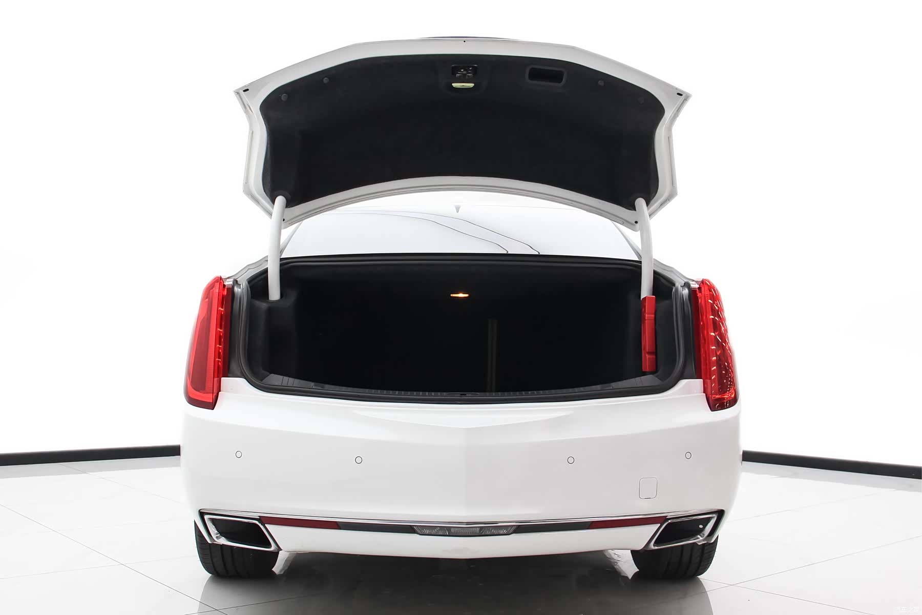 Cadillac XTS, 2016 13