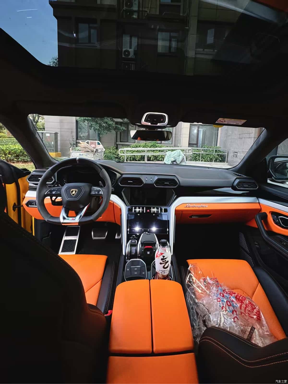 Lamborghini Urus, 2019 все фото
