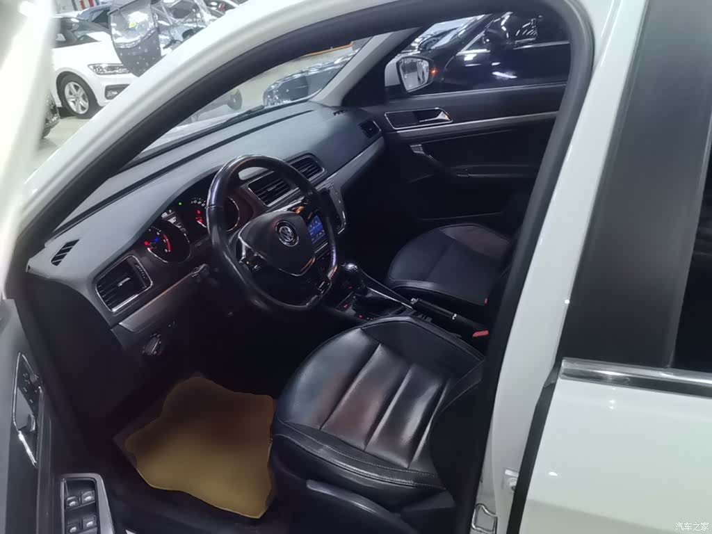 Volkswagen Lavida, 2017 15