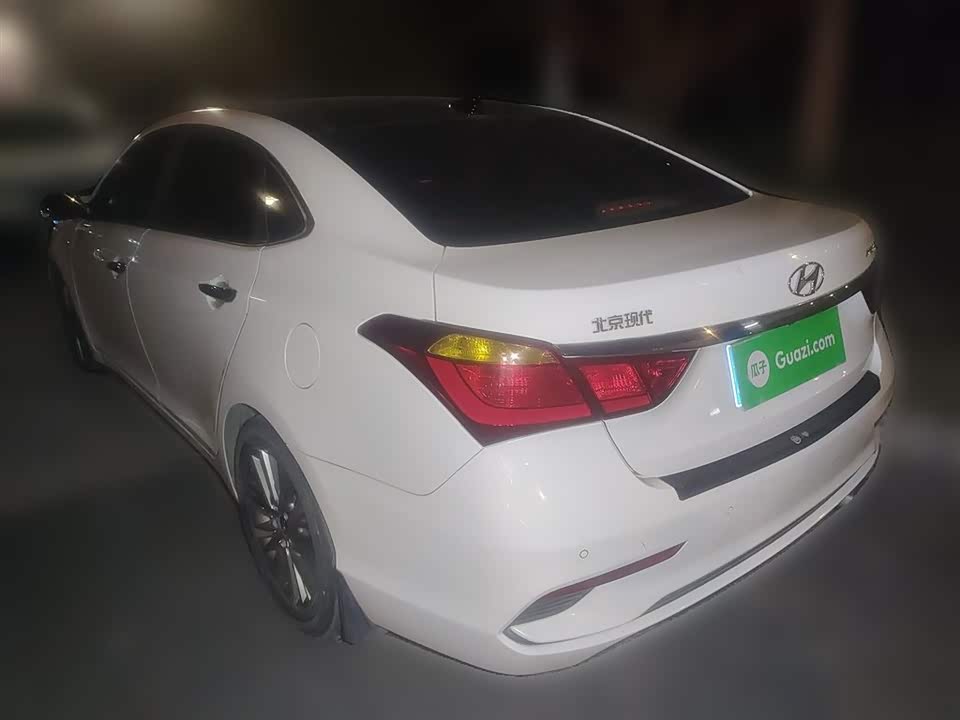 Hyundai Name picture