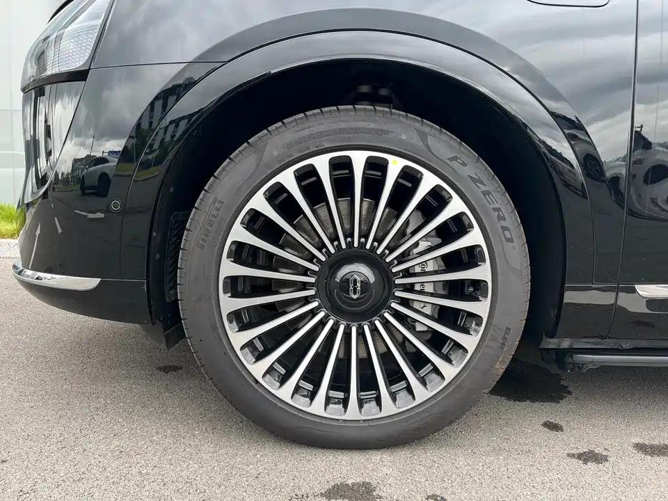 AITO Ask the world M9