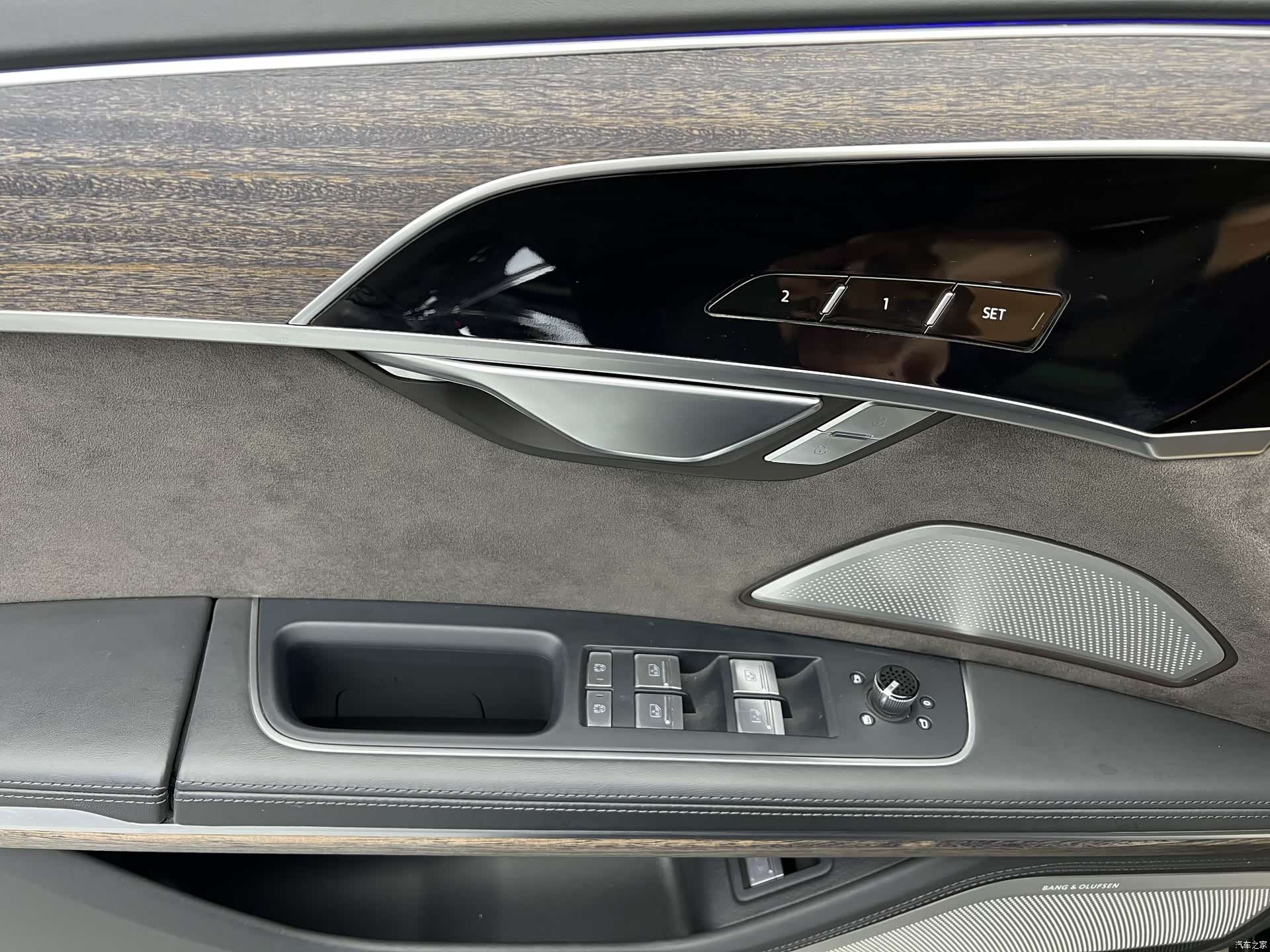 Audi A8L, 2021 4