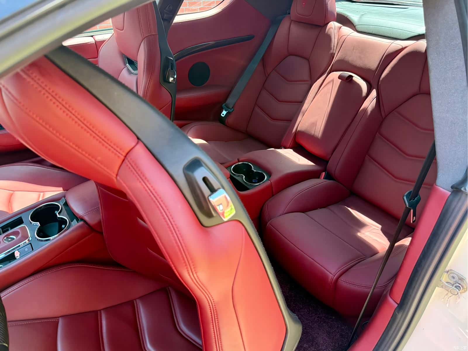 Maserati GranTurismo, 2013 10