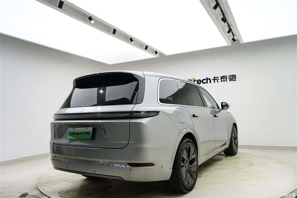 Li Auto L9, 2023 все фото