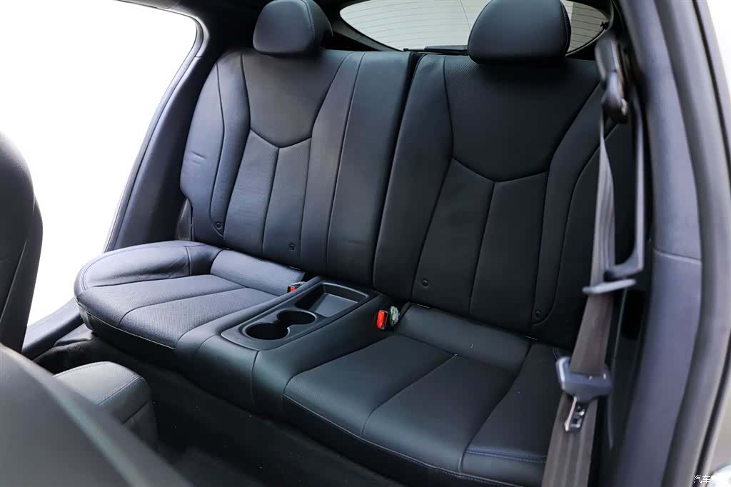 Hyundai Veloster, 2015 27