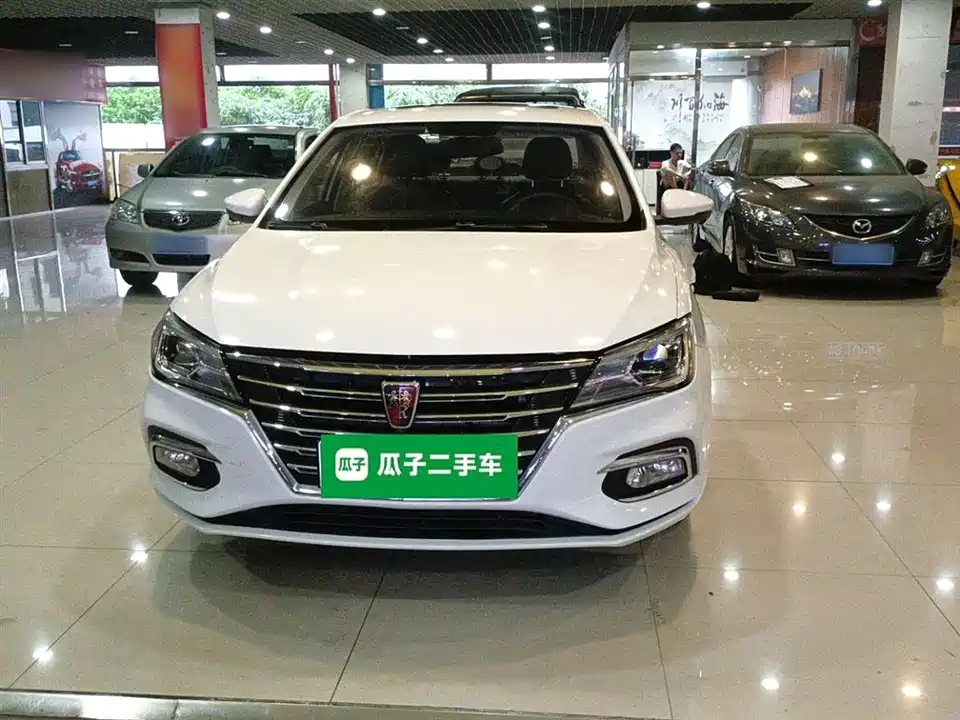 Roewe i5