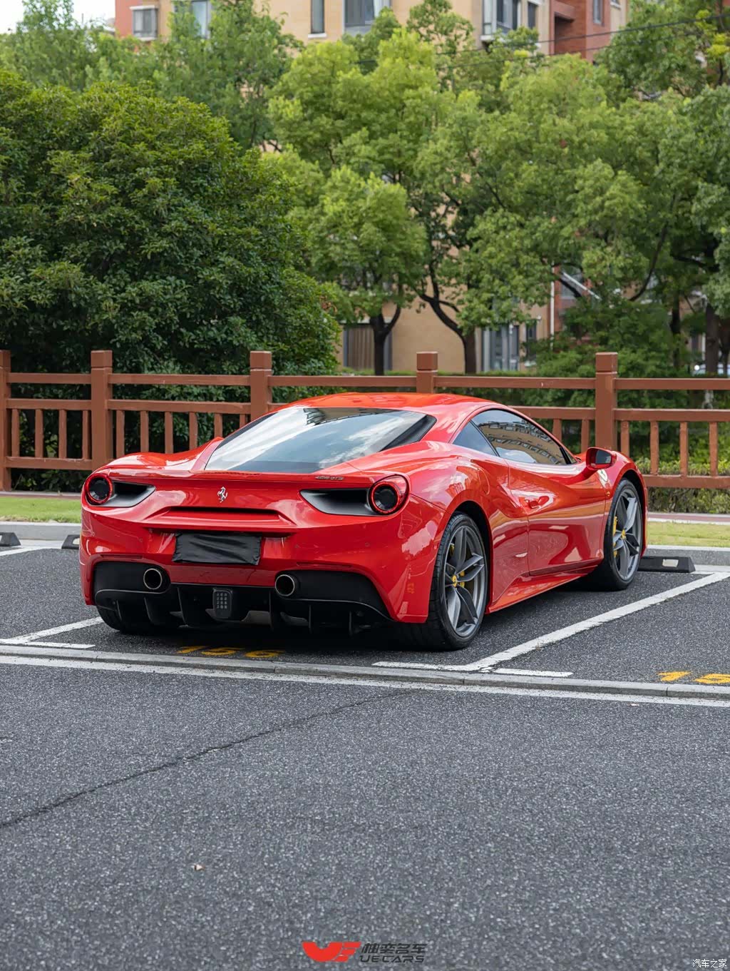 Ferrari 488, 2018 4