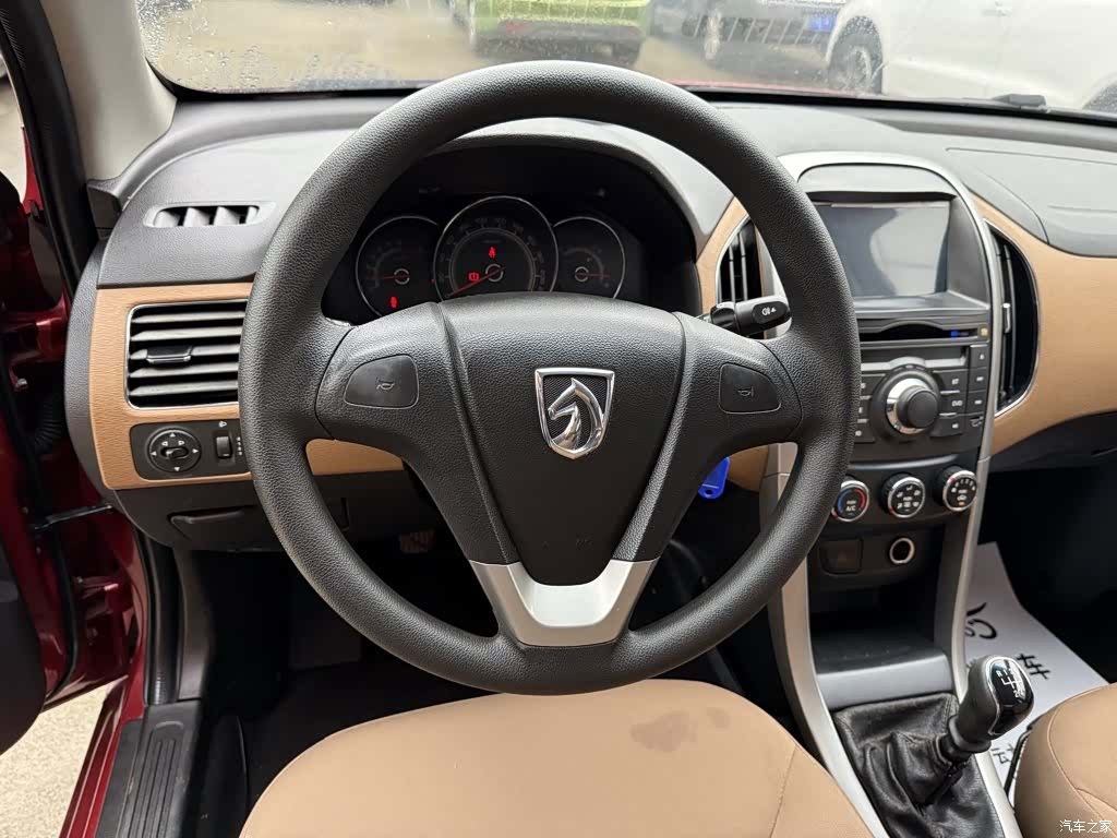 Wuling 630, 2013 6