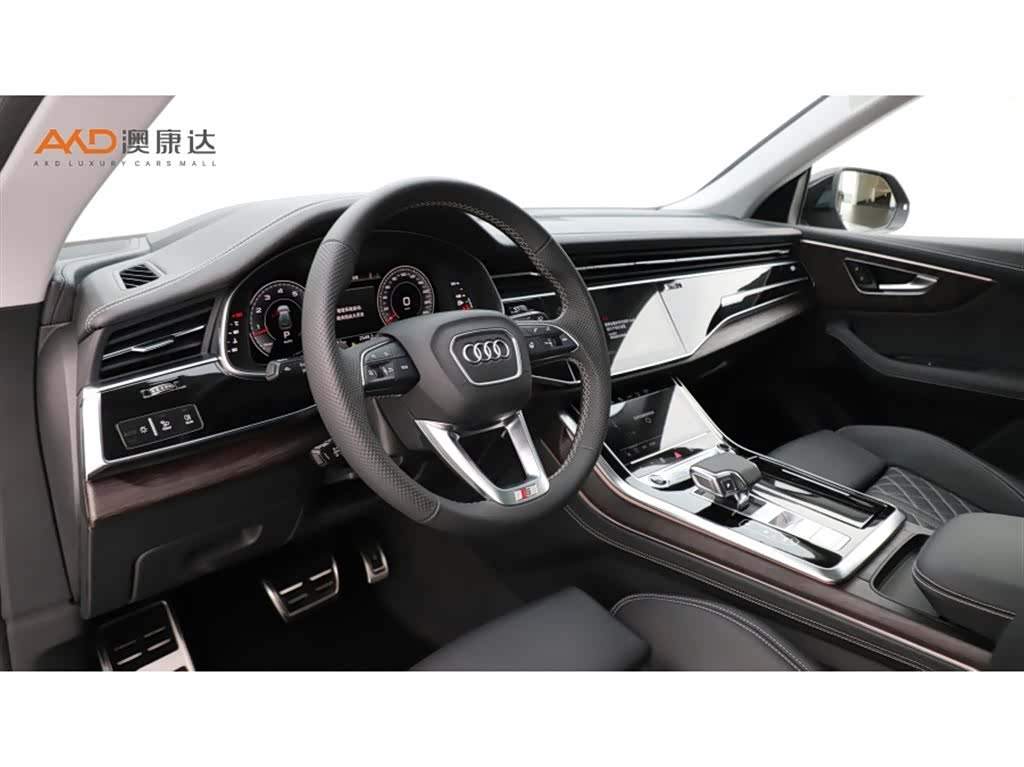 Audi Q8, 2023 6