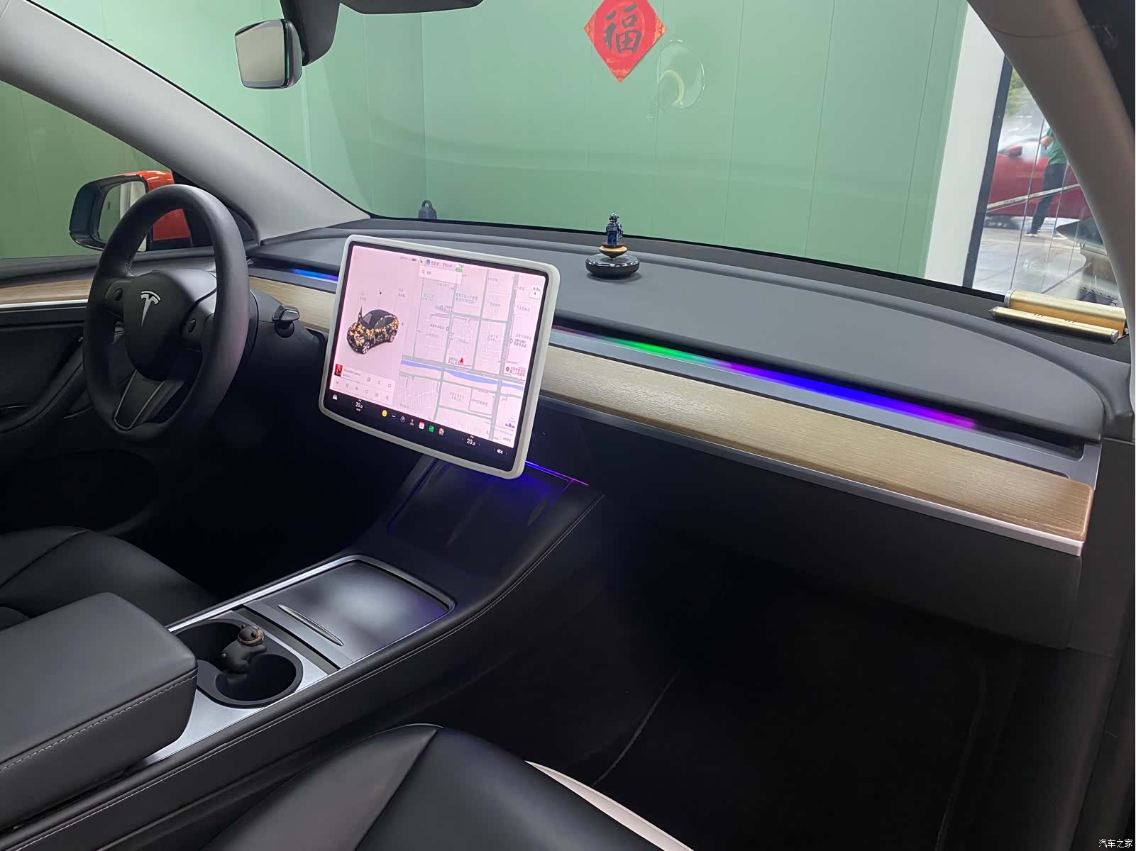 Tesla Model Y, 2021 12