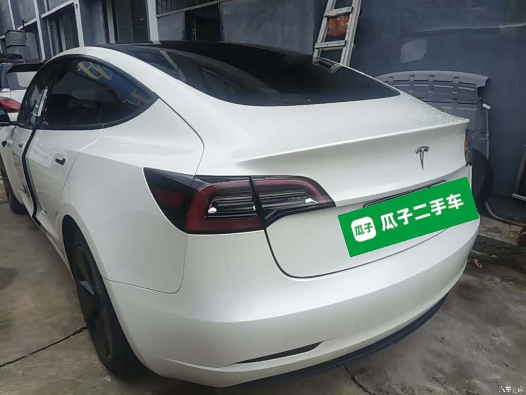 Tesla Model 3, 2023 все фото