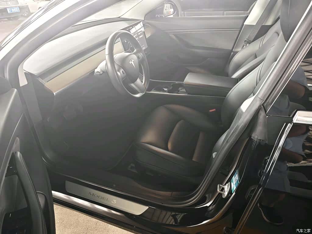 Tesla Model 3, 2019 6