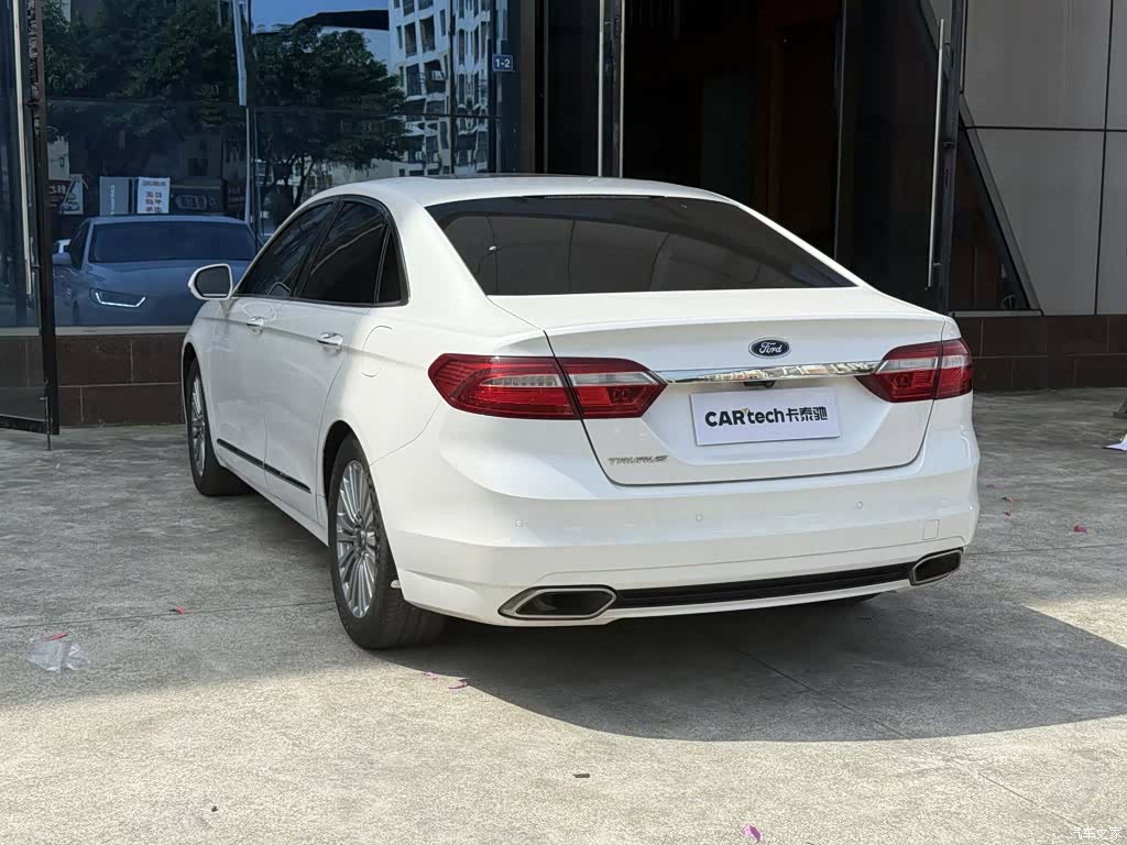 Ford Taurus, 2016 7