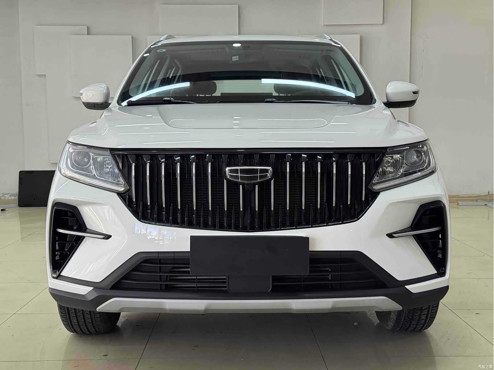 Geely X6, 2022 2