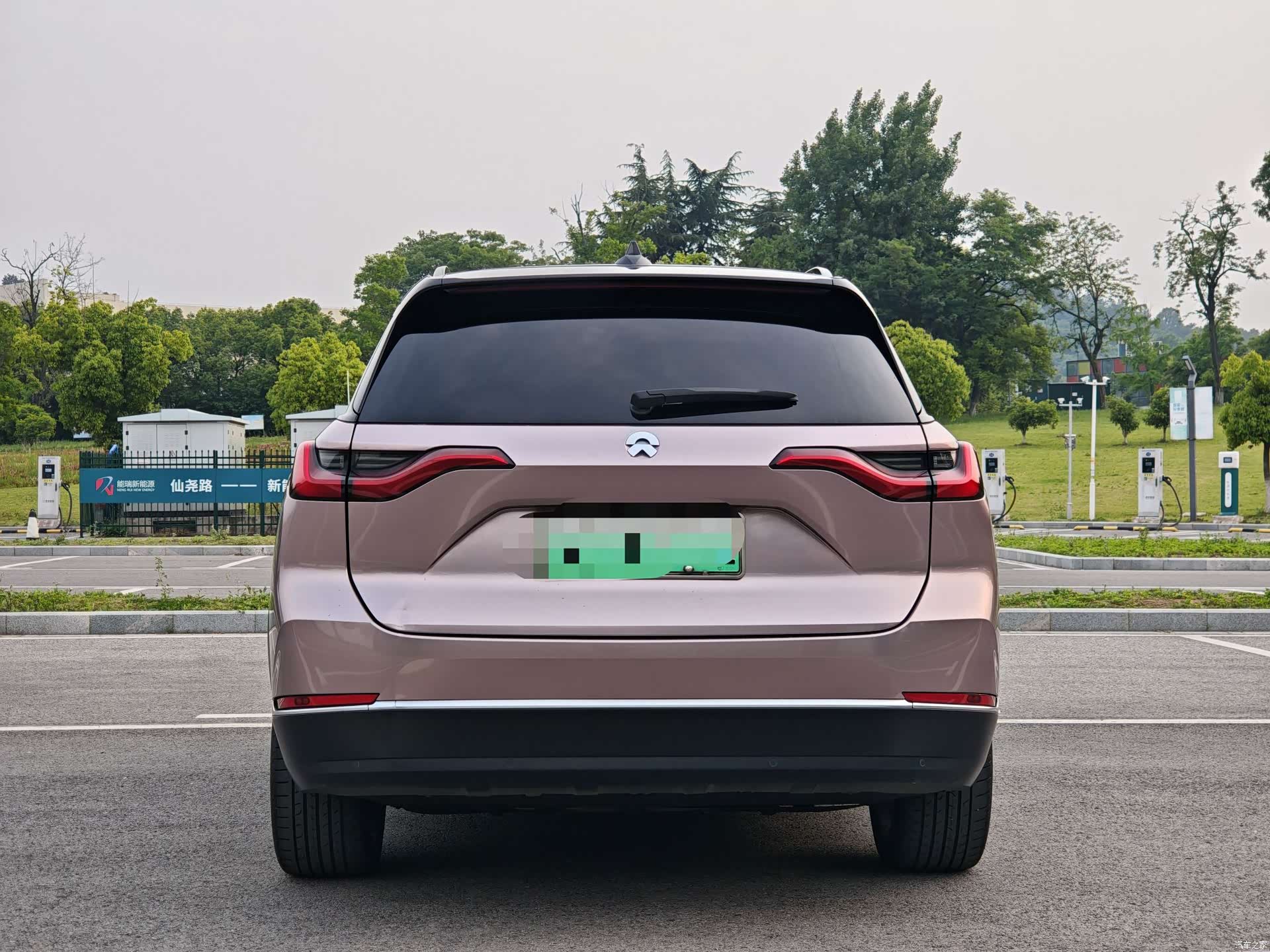 NIO ES8, 2022 6