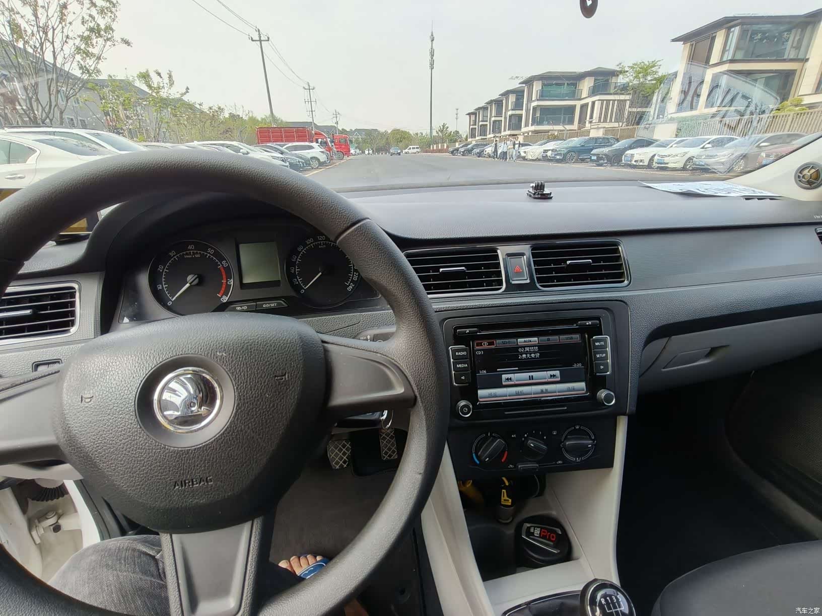 Skoda Rapid, 2015 8