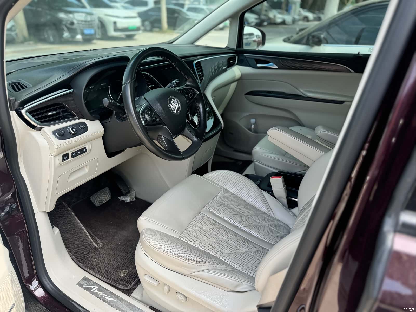 Buick GL8, 2018 4