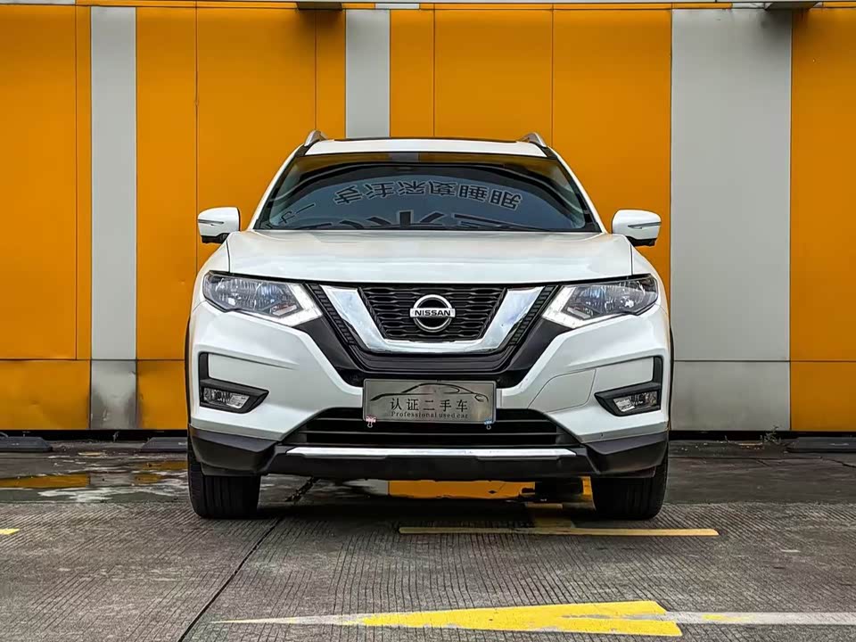 Nissan Qijun