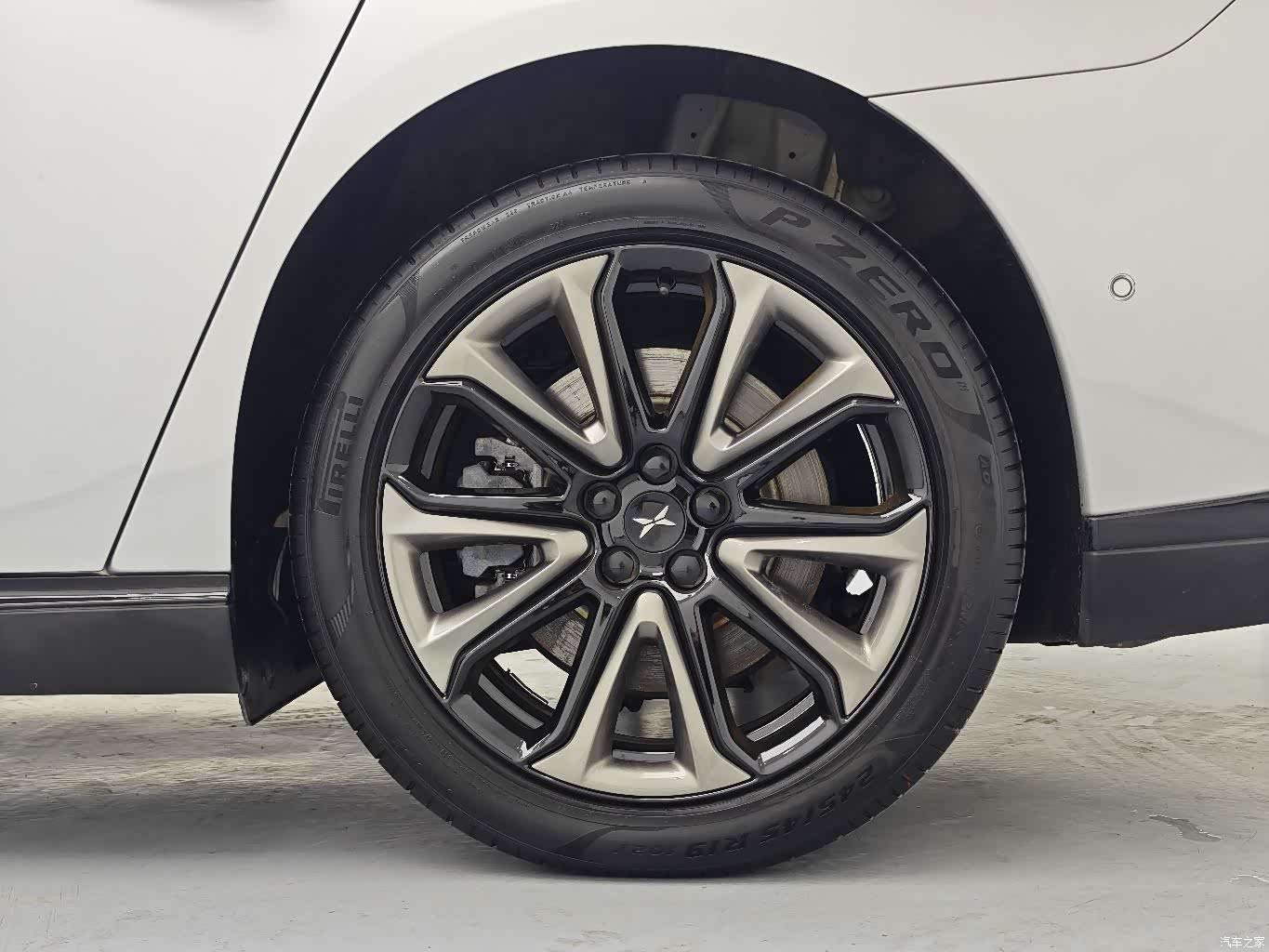 Xpeng P7, 2022 18